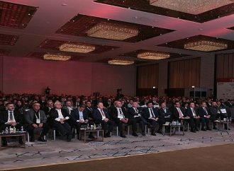 13. AYD Alışveriş Ekonomisi Zirvesi, AVM ve perakende sektörünü bir araya getirdi!