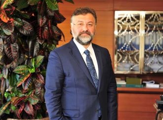 KONUTDER Başkanı Z. Altan Elmas: "Maliyet artışı, yüksek faiz ve döviz kuru satışları sınırlandırıyor"