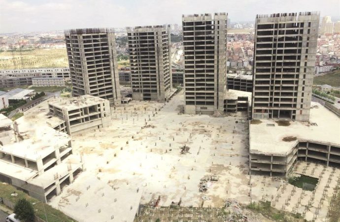 Esenyurt'ta yarım kalan inşaatlar ne olacak?