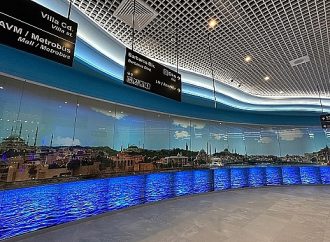 Gayrettepe'de Sanat ve Kültür Dolu Metro Yolculuğu Başladı!