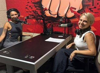 Joytürk, Yeni Yaşını Zeynep Bastık ile Kutladı!