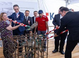 Kale Grubu Seramik Bayramında Bir Günde İki Yatırımın Temeli Attı!