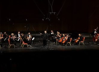 Nef Filarmoni Orkestrası, dünyaca ünlü sanatçılarla aynı sahnede buluştu!