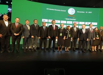 “TÜRKİYE İHRACAT VE TURİZMLE ŞAHA KALKACAK”