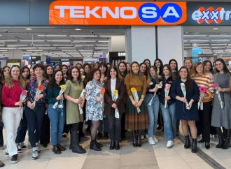 Teknosa 8 Mart’ı Kadın Çalışanlarıyla Birlikte Kutladı