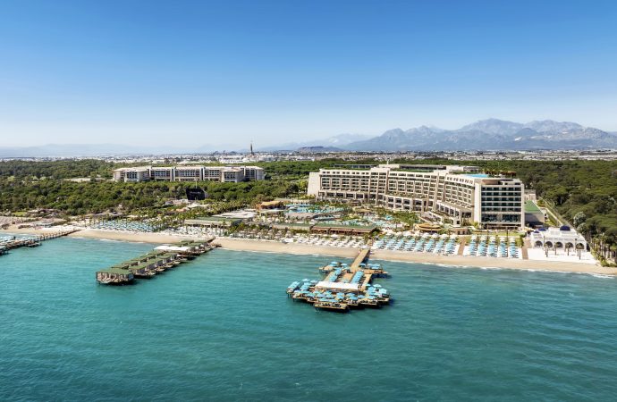 Regnum The Crown ve Regnum Carya Sezona Merhaba Diyor