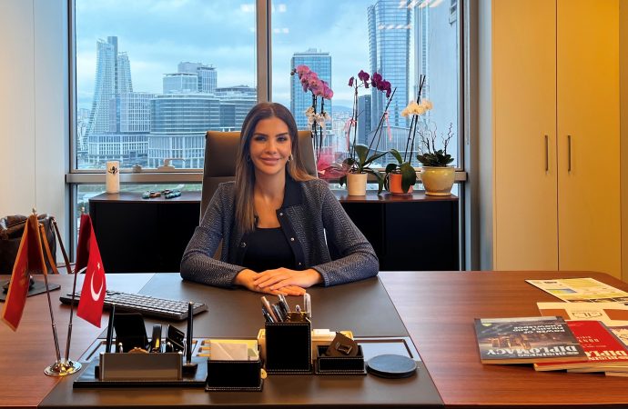 Nu Teknoloji’den Kazı ve Kablolama Gerektirmeden Çalışan “Akıllı Enerji Direği” Çözümü