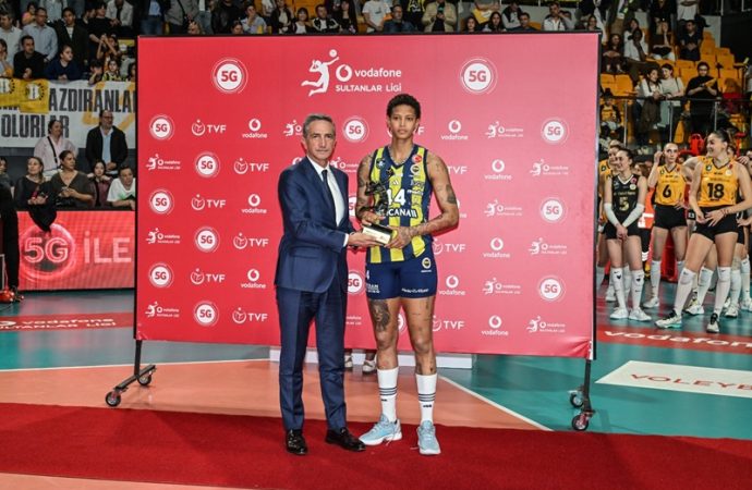 Vodafone Sultanlar Ligi Final Serisine Vergas ve Markova Damga Vurdu