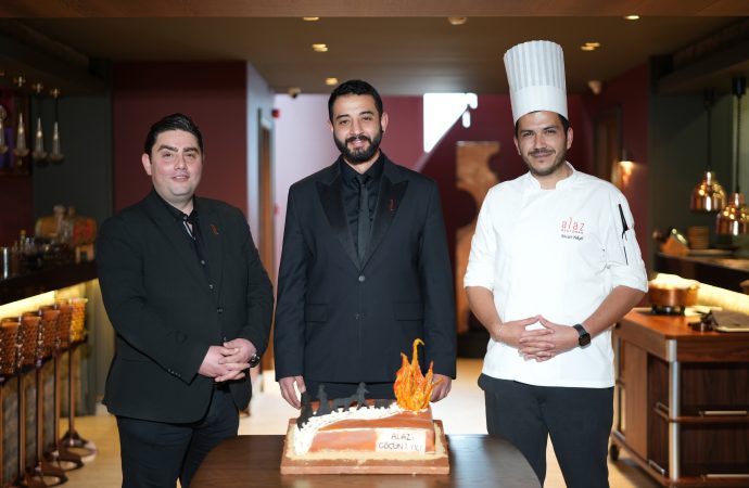 Mehmet Yalçınkaya İmzalı Alaz Restoran İlk Yılını Kutladı