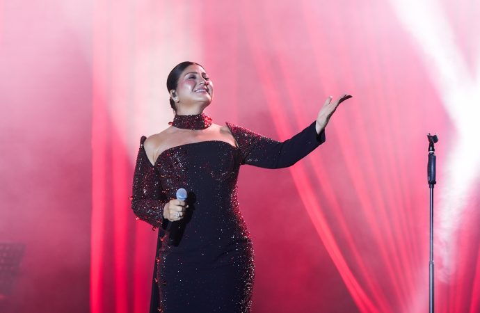 Sibel Can’dan Harbiye’de Işıltılı Gece