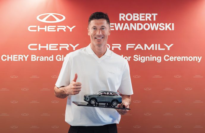 Dünyaca ünlü Yıldız Futbolcu Robert Lewandowski Chery’nin Global Marka Elçisi Oldu!