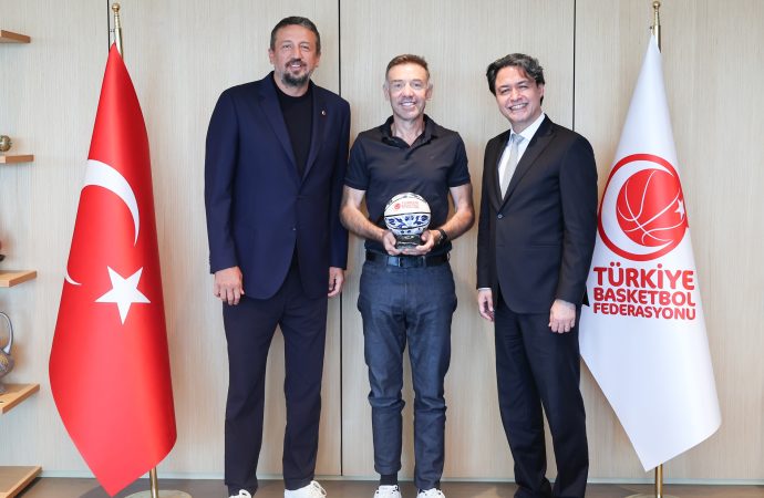 Koray GYO’dan TBF Başkanı Hidayet Türkoğlu’na Ziyaret