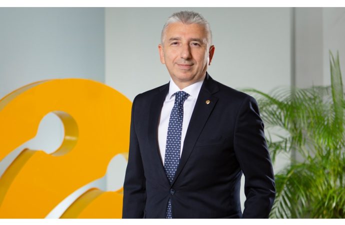 Turkcell Platinum’lular “Tarifen Yurt Dışında Geçerli” Özelliğinden Artık 15 Güne Kadar Ücretsiz Yararlanıyor.