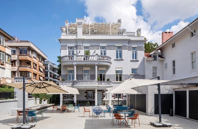 Kolektif House ve Nespresso Şehrin Ritmini Yeniden Yükseltiyor. Back to City, Hakan Kurtaş İle Yankılanacak