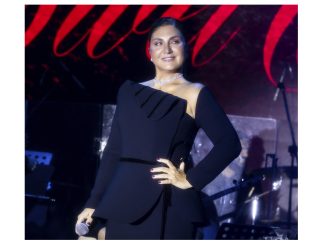 SİBEL CAN’dan Boğaz’da Özel Gece; Güçlü Sesi, Eşsiz Yorumu ve Zarafetiyle Büyüledi..