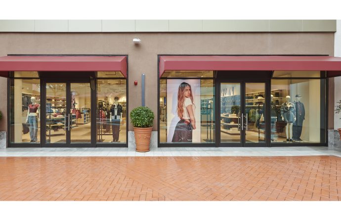 Calvin Klein, Yeni Mağazasını Village’da Açtı…