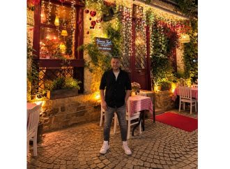 Hoşça Kal Alaçatı Meyhane Hotel, Müzik ve Lezzeti Alaçatı’nın Atmosferiyle Buluşturuyor…