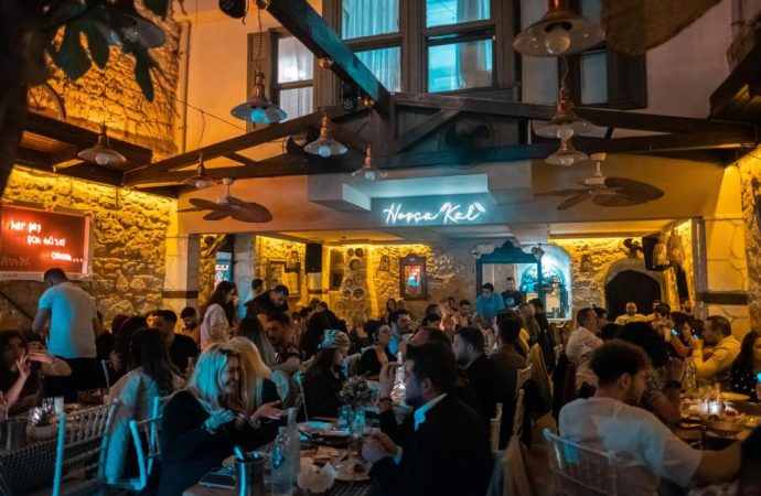 Hoşça Kal Alaçatı Meyhane Hotel, Müzik ve Lezzeti Alaçatı’nın Atmosferiyle Buluşturuyor